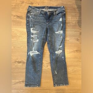 Boyfriend straight jeans with distressing